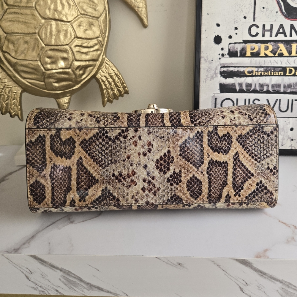 EUC Henri Bendel Embossed Top Handle Bag With The Strap - Picture 5 of 12